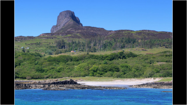 Poll nam Parten & An Surr, Eigg Eigg Muck An Sgurr Beach