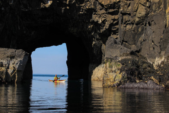 Arch at Toll a Roimh, Shiant Islands Sea Kayak Shiant Islands