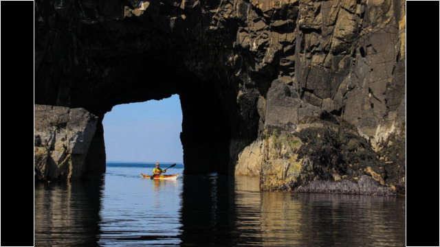 Arch at Toll a Roimh, Shiant Islands Sea Kayak Shiant Islands