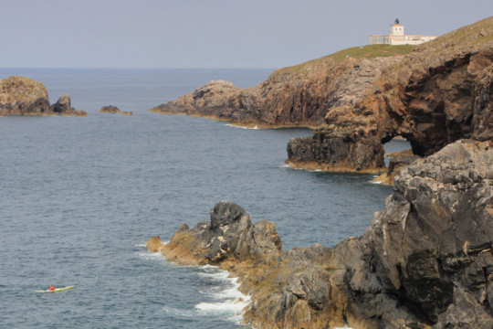Strathy Point Lighthouse Sea Kayak Strathy Point Lighthouse Arch