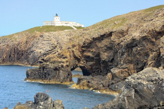 Strathy Point Lighthouse Sea Kayak Strathy Point Lighthouse Arch