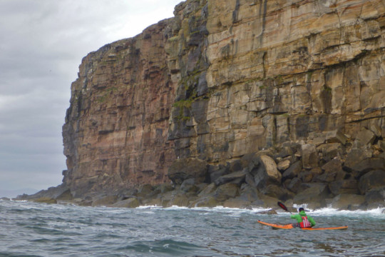 Cliffs on route to Dunnet Head Sea Kayak Dunnet Head Lighthouse