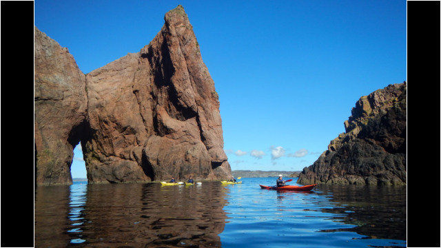 Sea arch Sea Kayak Shetland Muckle Roe