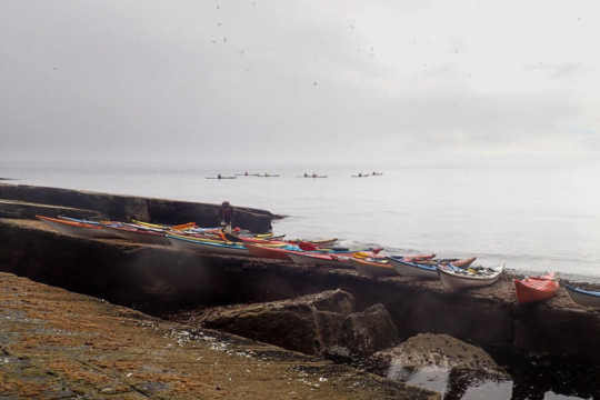 Rocky landing Sea Kayak Shetland Isle of Noss